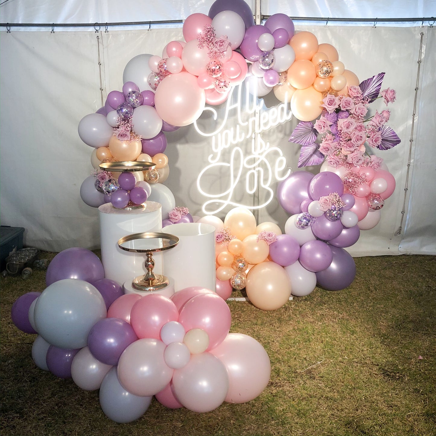 Engagement organic style balloon garland