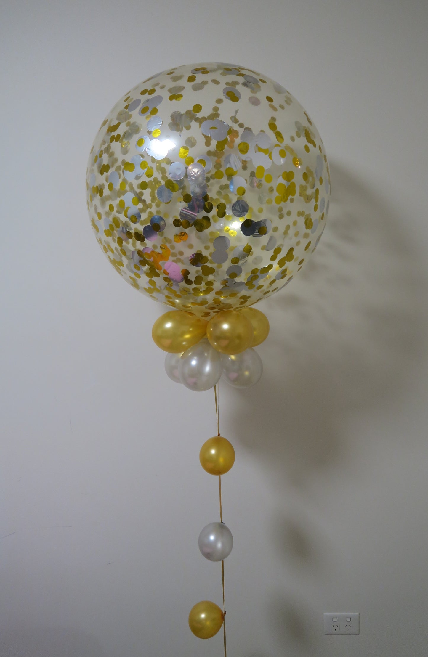 3ft clear gold, silver confetti balloon