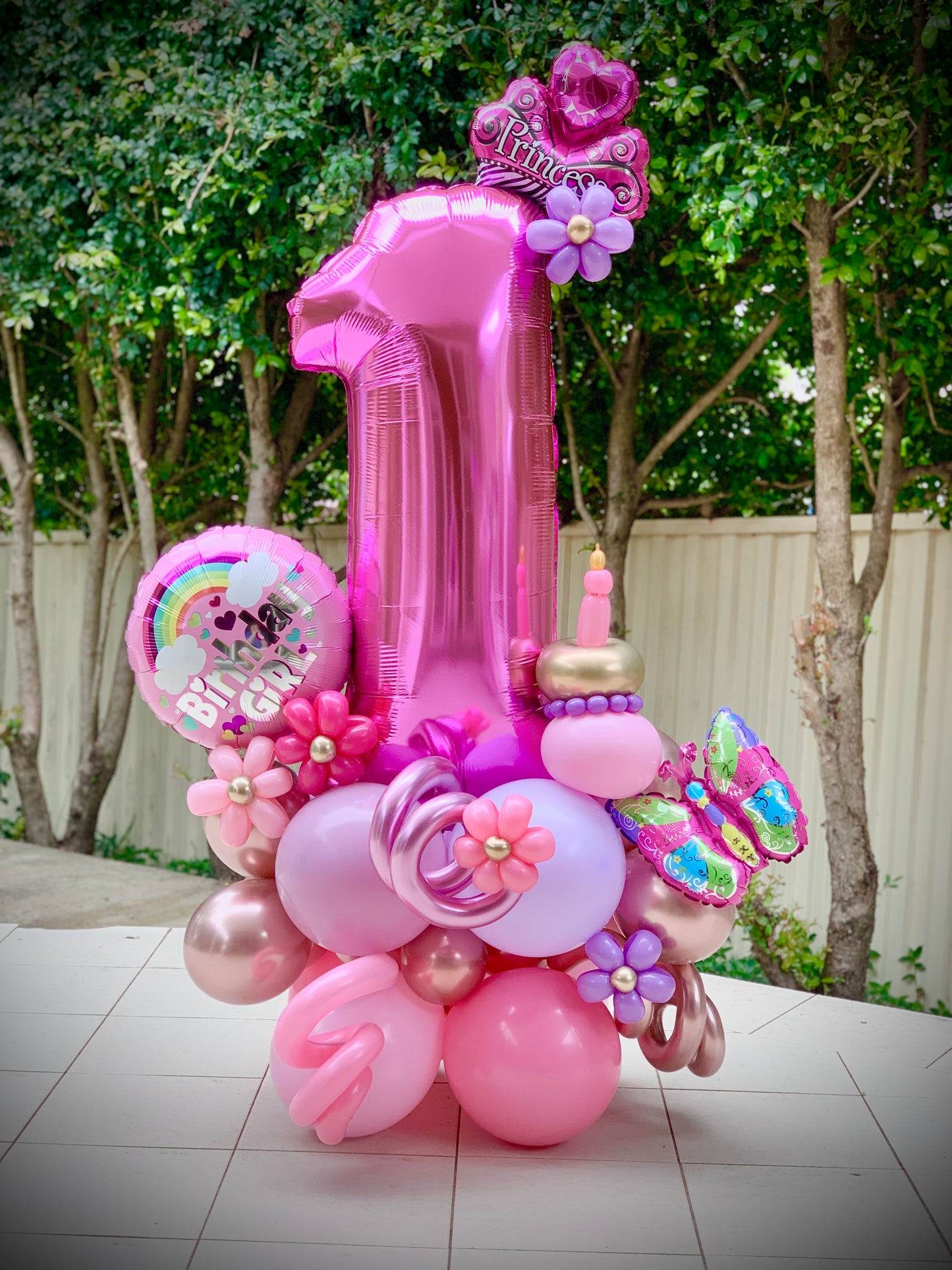 Charis’s 1st Birthday Balloons Marquee