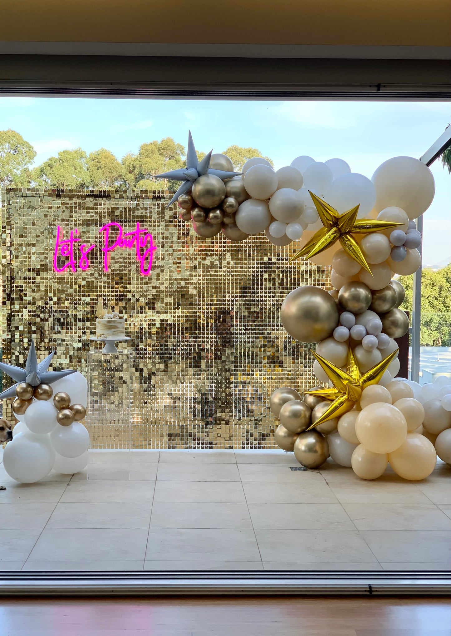 50th Shimmering Balloons Styling