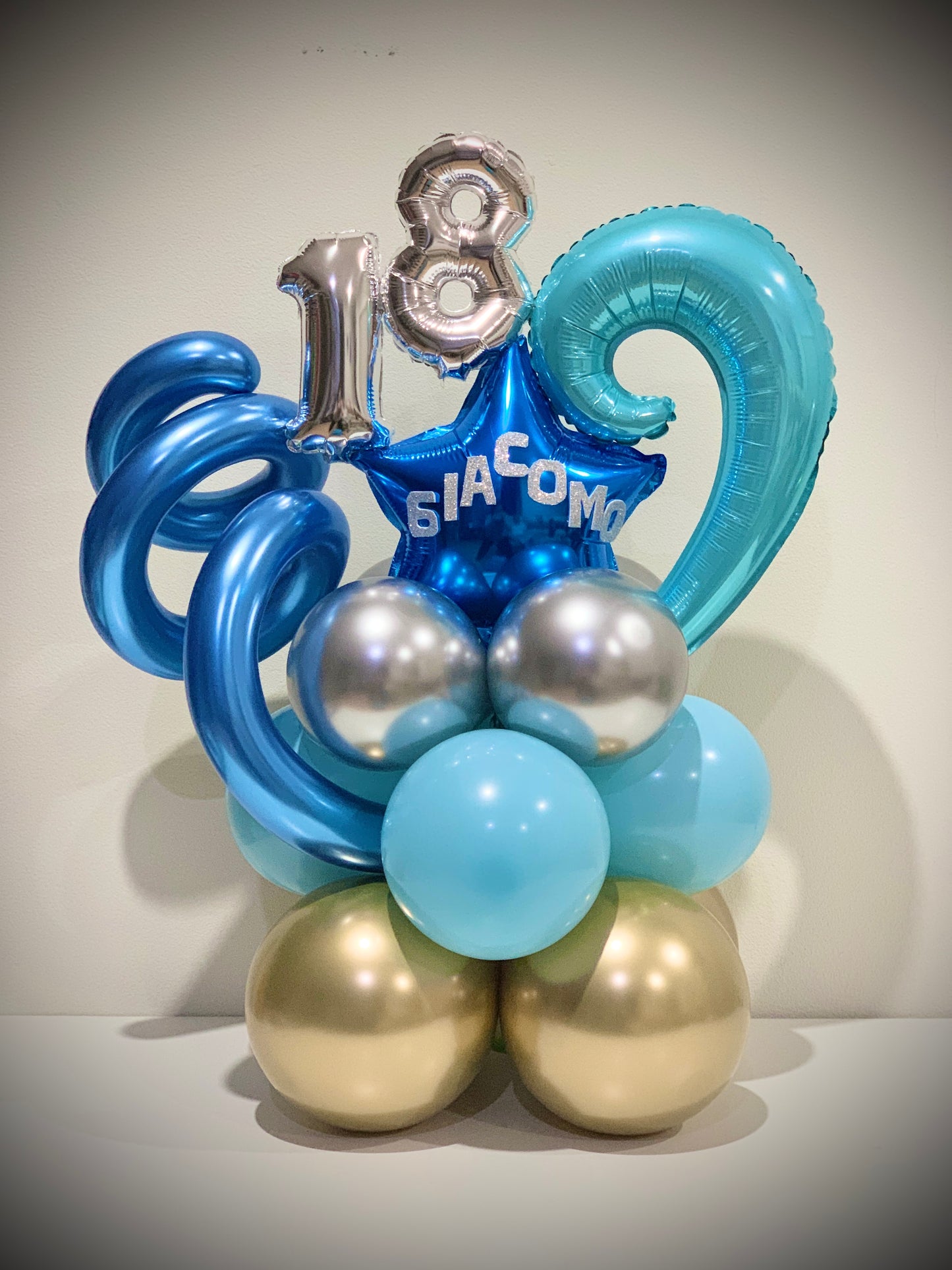 18th Table Center Piece