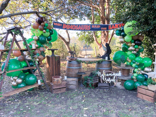 Organic Arch Dinosaurs Party