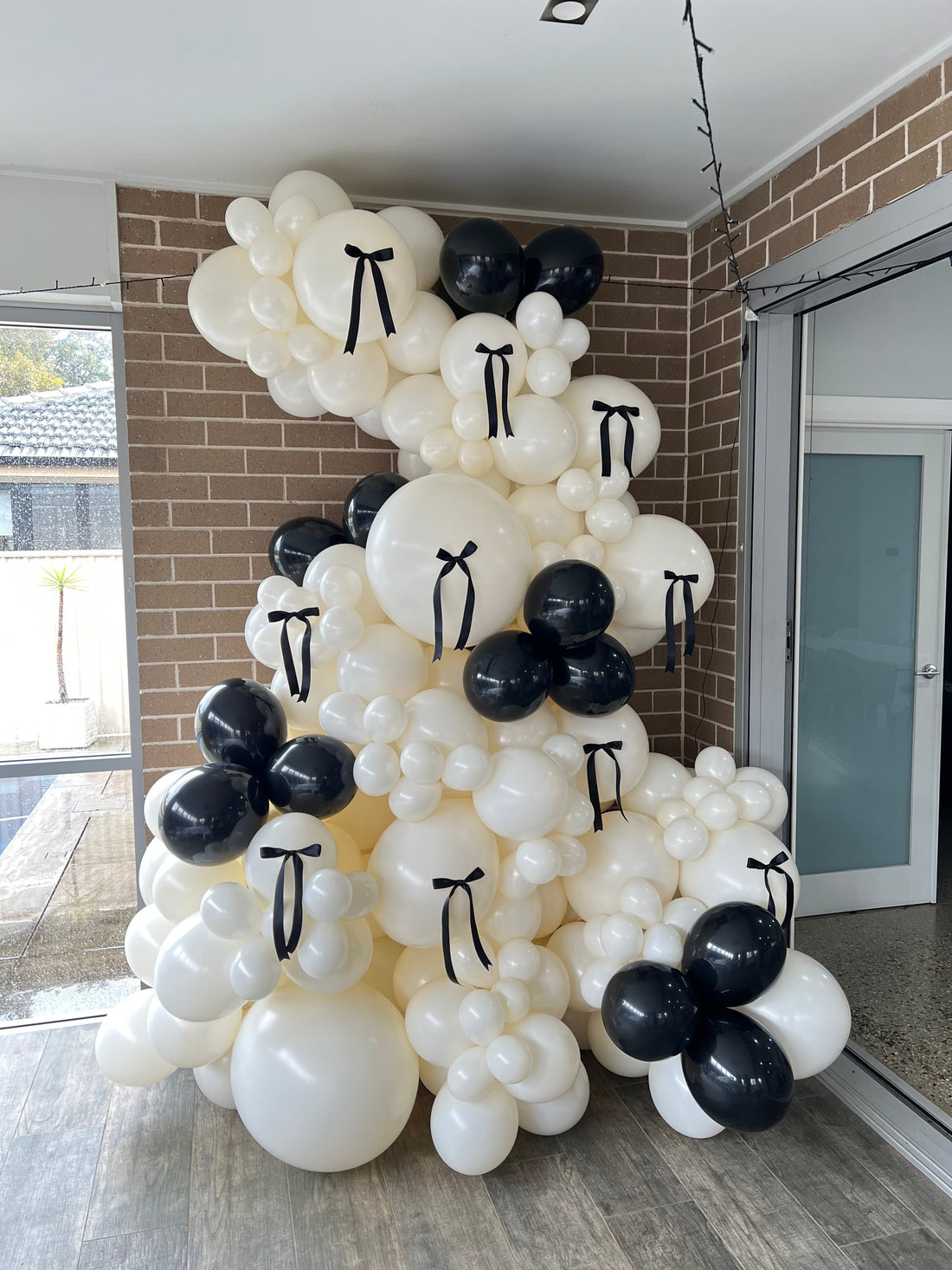 Outstanding Balloons Garland