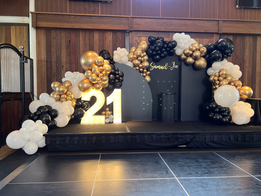 21st Balloon Garland - simple and elegant