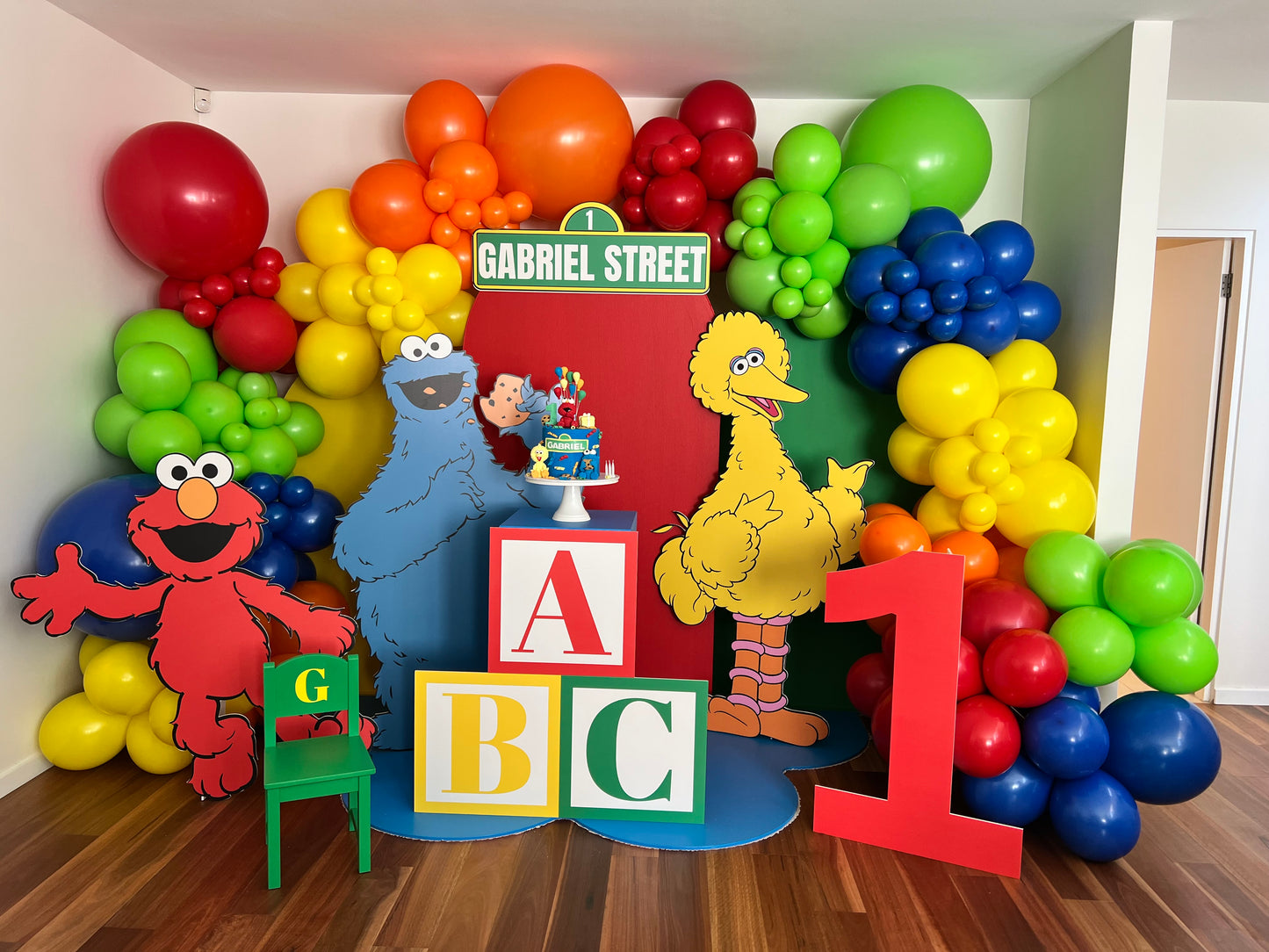 Sesame Street Balloon Garland