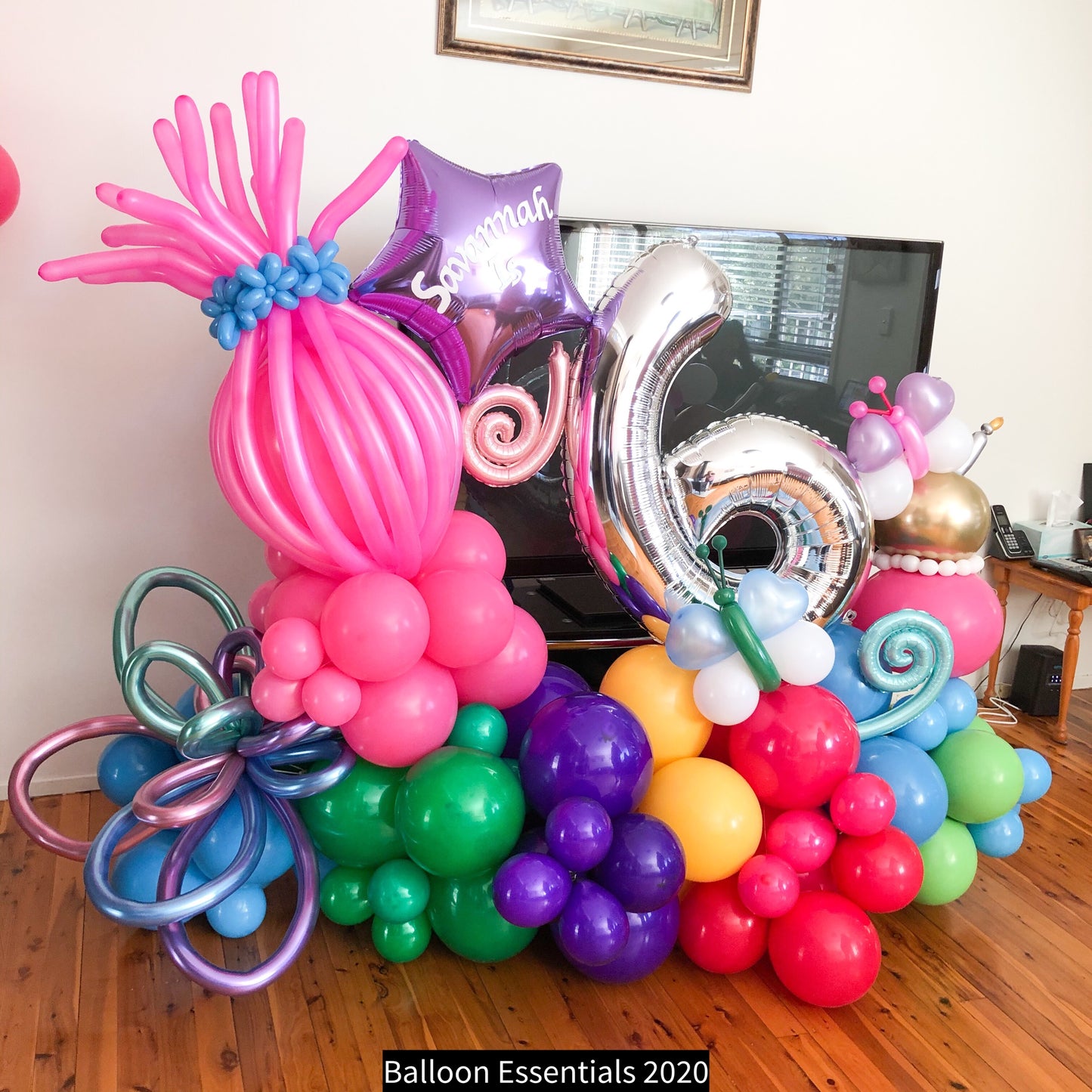 6th Birthday Troll Balloon Marquee