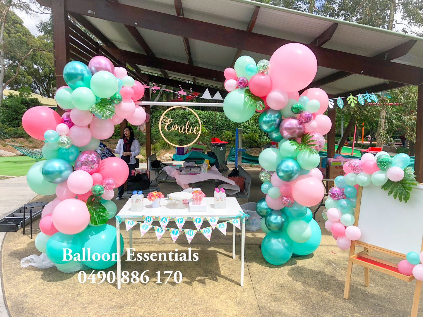 Emilie First Birthday Flamingo Themes