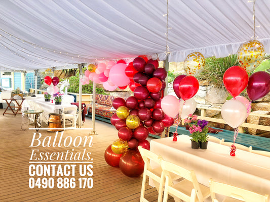 Organic Balloon Arch @ Cooge Beach