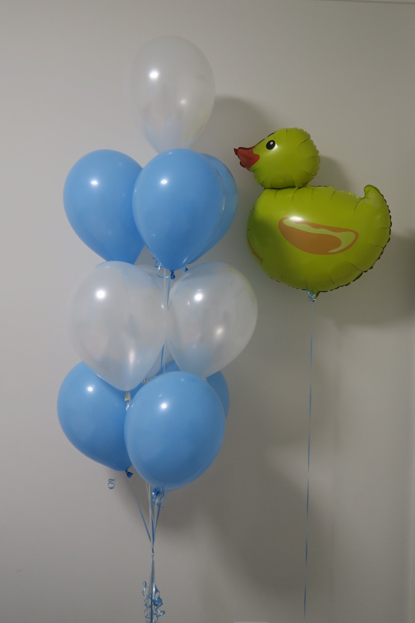 Rubber duckie  foil shape  helium balloon bouquet