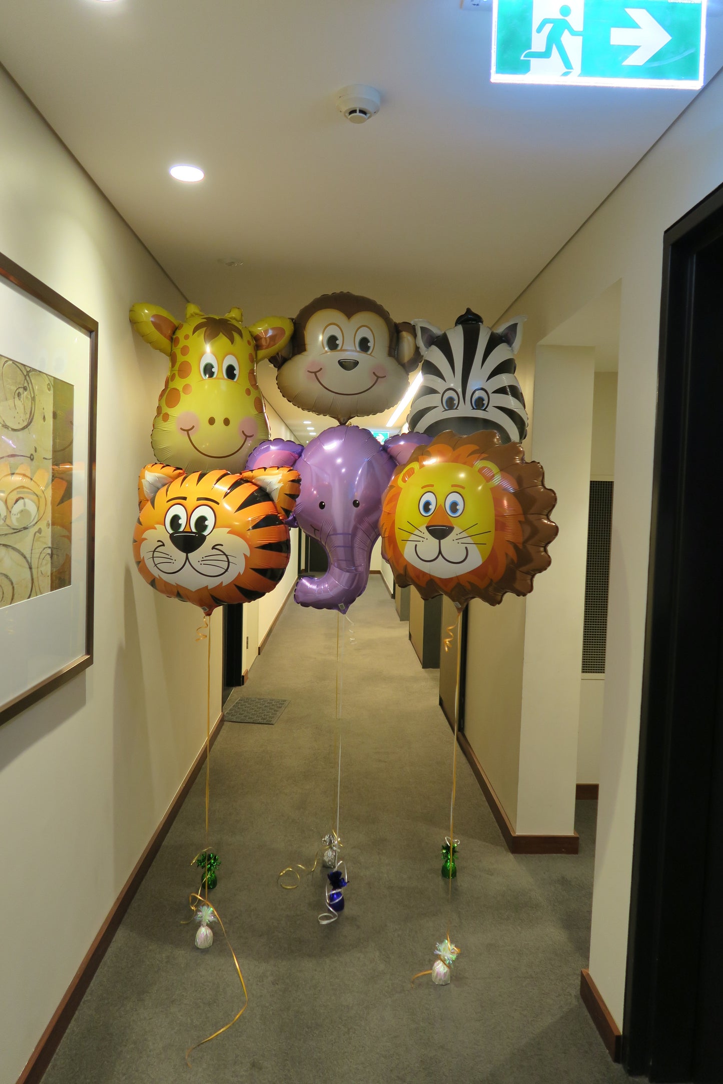 Jungle animal birthday balloon arrangement