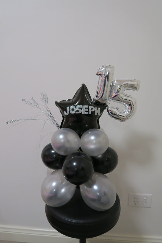15th Birthday Personalize table arrangement