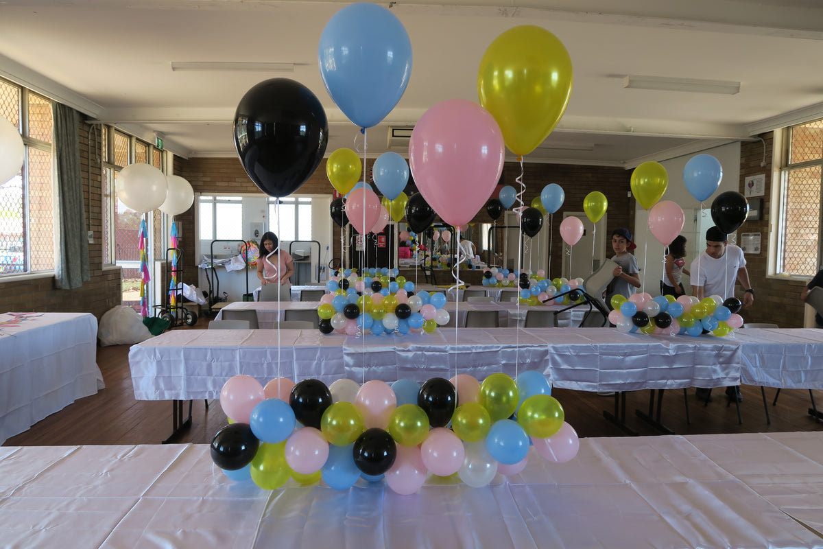 Balloon Garland Runner