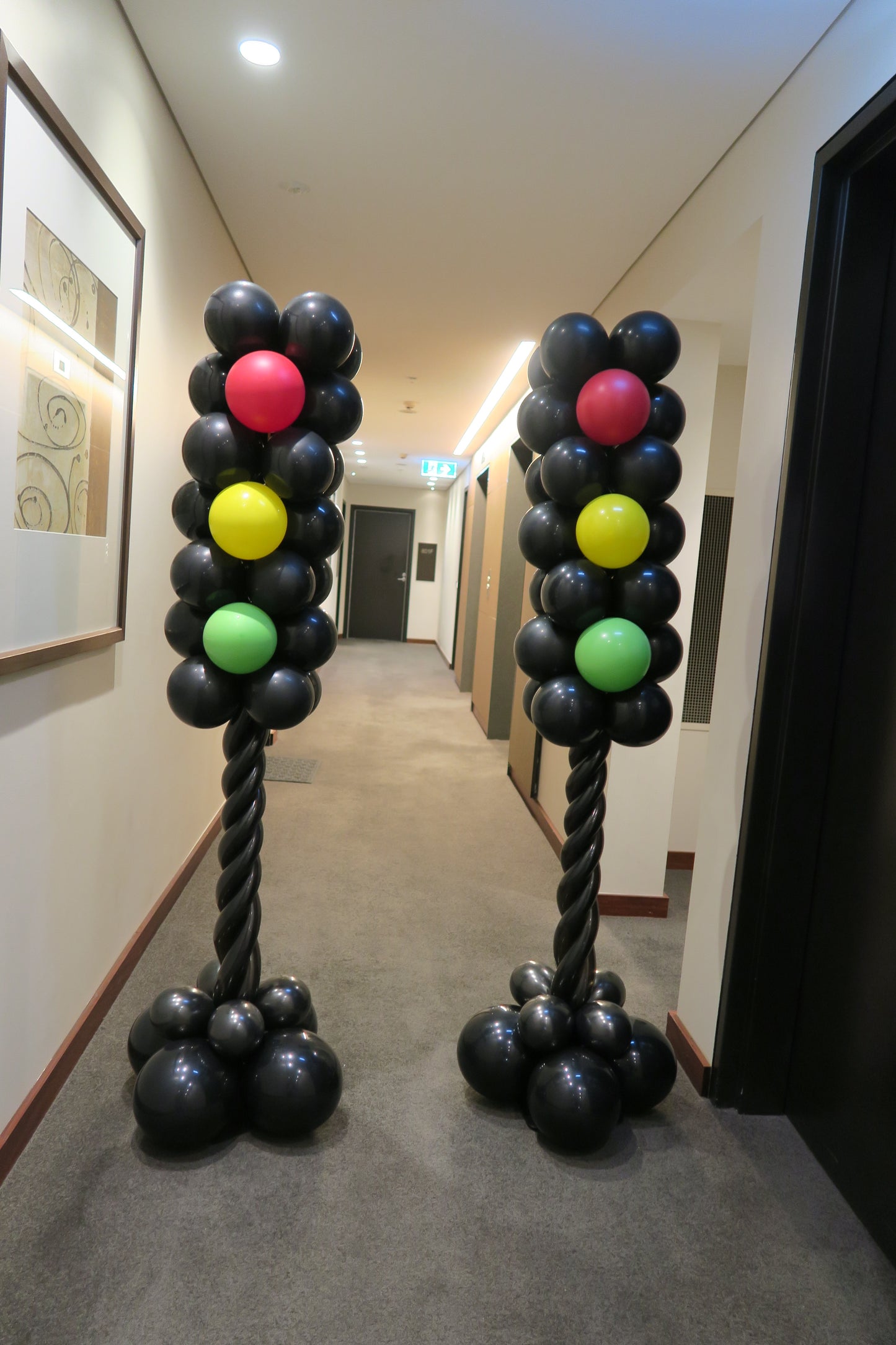 Traffic Light Balloon Sculpture