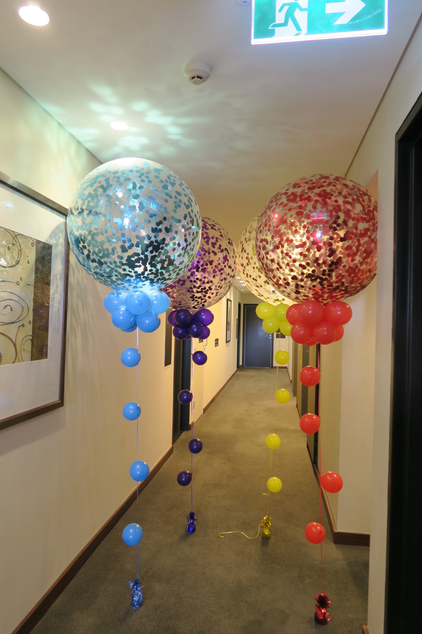 3ft confetti WIGGLES THEME round balloon