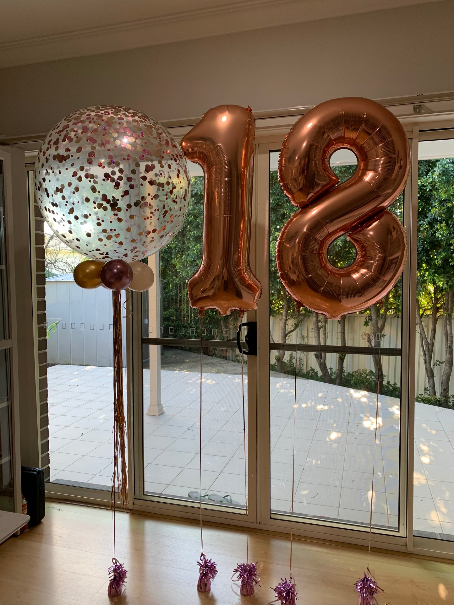 18th Foil Shape Balloon Bouquets Set Up